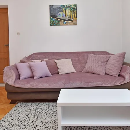 & Meri Apartman Tucepi