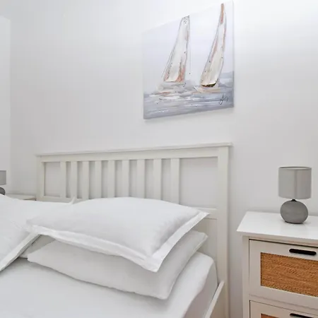 Apartman & Meri Tucepi