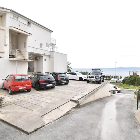 & Meri Apartman