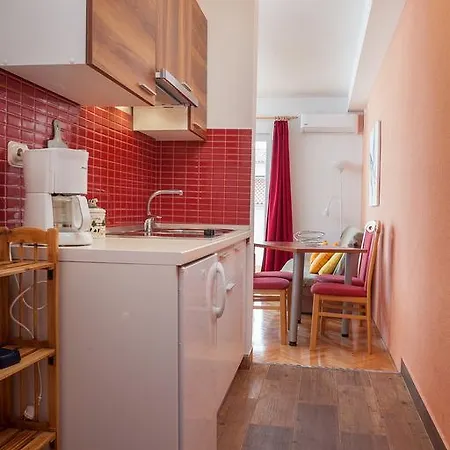 Apartman & Meri